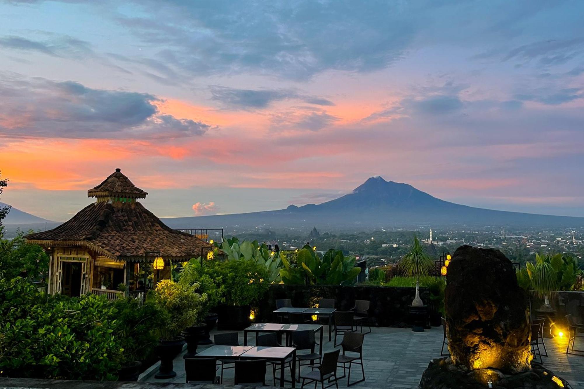 Abhayagiri - Sumberwatu Heritage Resort Randugunting Exterior foto